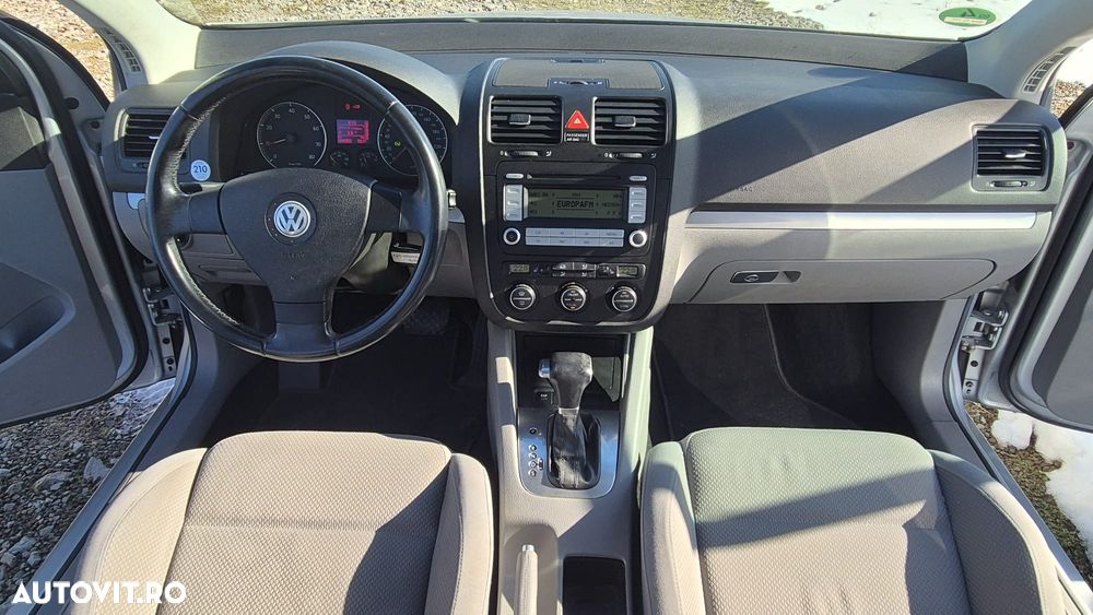 Volkswagen Golf 1.6 FSI Automatik Sportline - 11