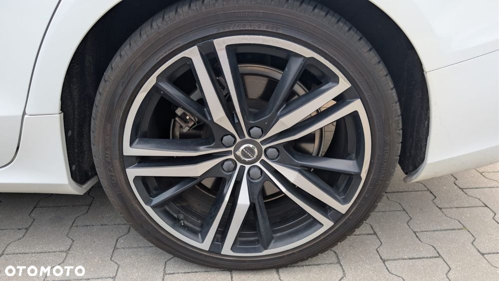 Volvo S60 T6 AWD R-Design - 25