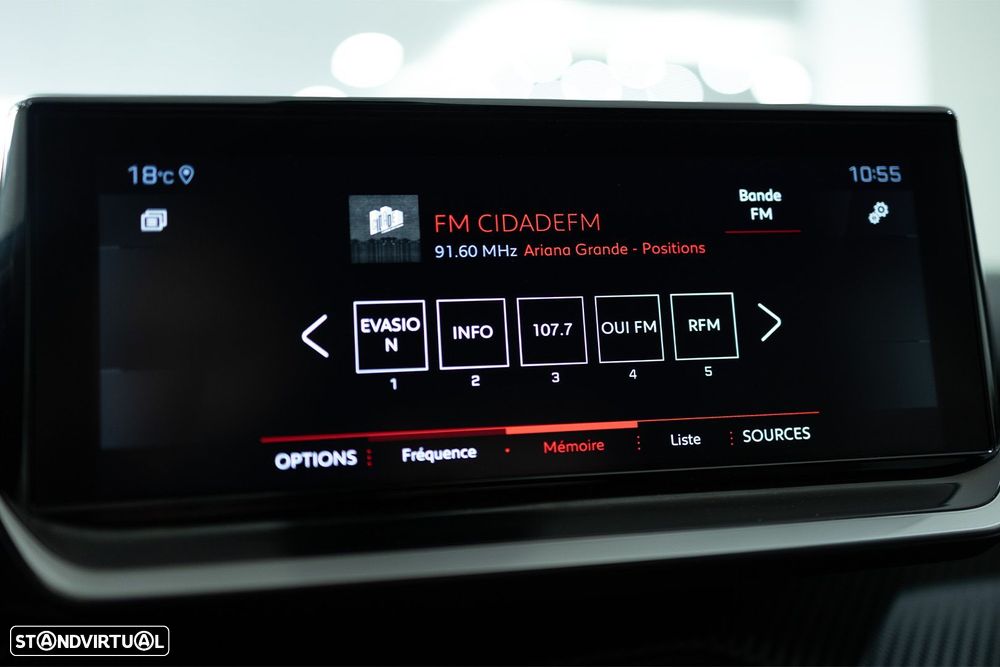 Peugeot 2008 1.2 PureTech Allure Pack - 23