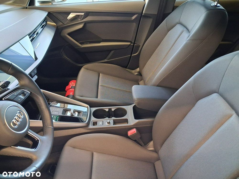 Audi A3 Sportback - 13