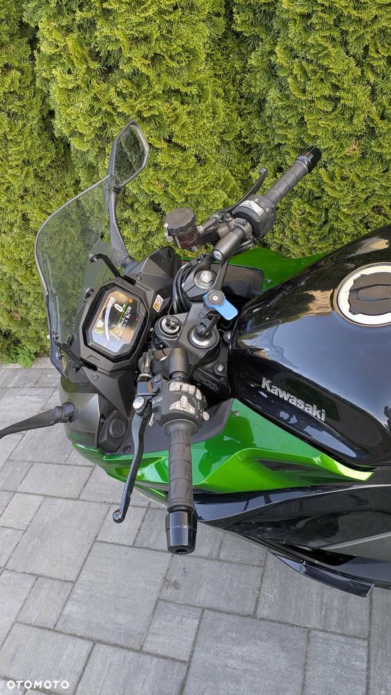 Kawasaki Ninja 1000 SX - 10