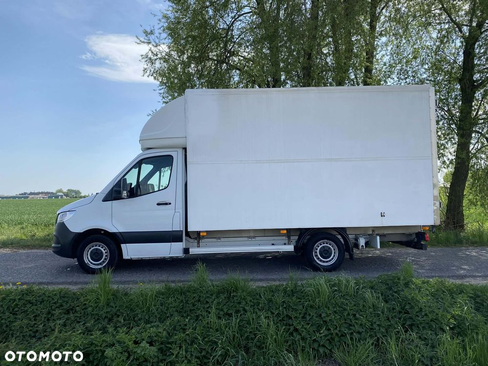 Mercedes-Benz Sprinter - 9