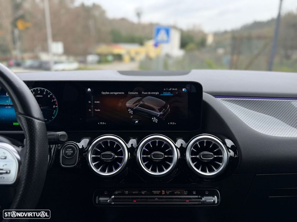 Mercedes-Benz GLA 250 e AMG Line - 33