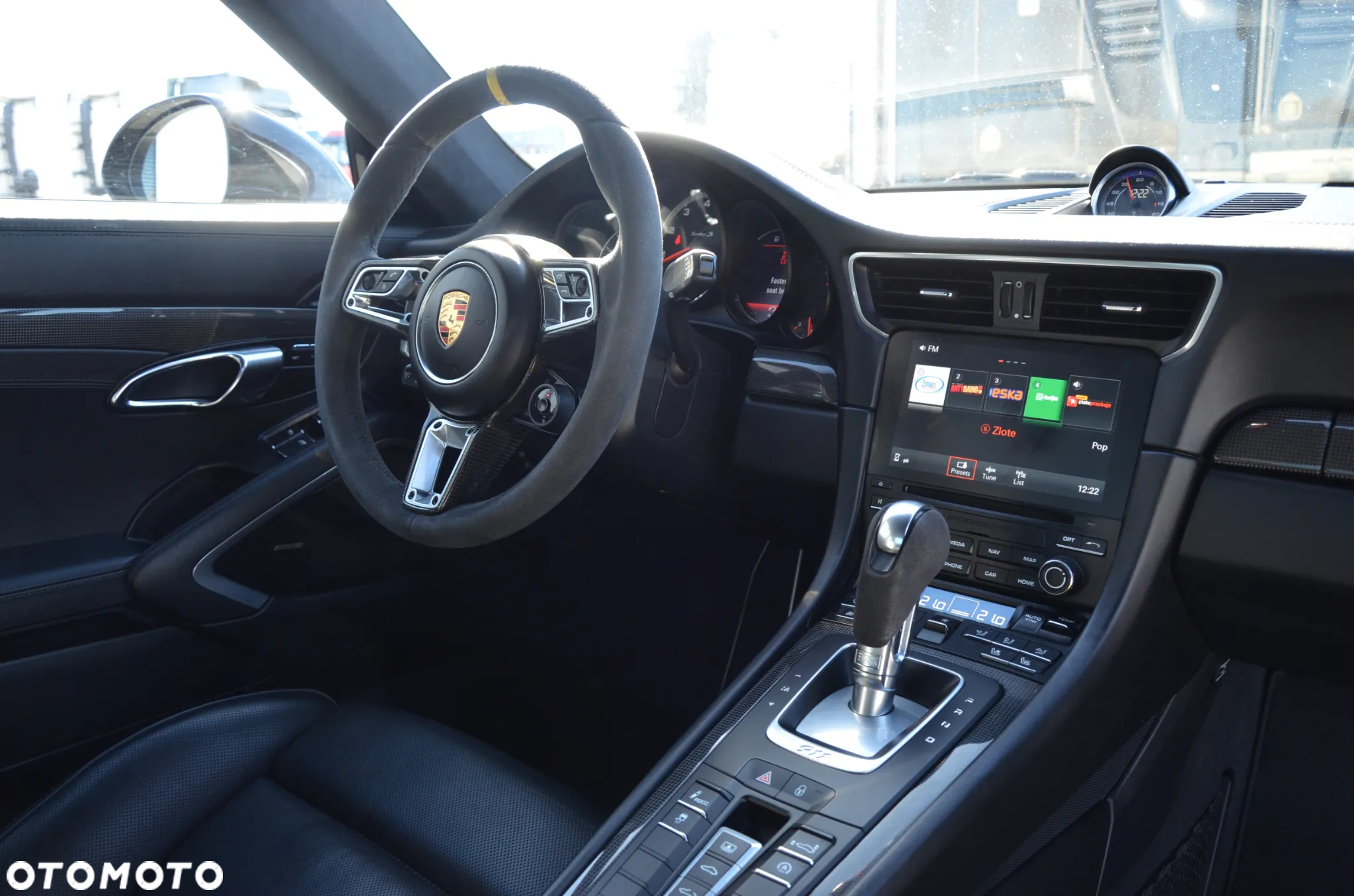 Porsche 911 Turbo S - 21