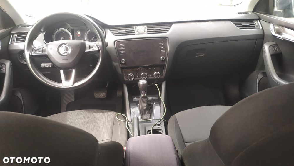 Skoda Octavia 1.6 TDI DSG Premium Edition - 7