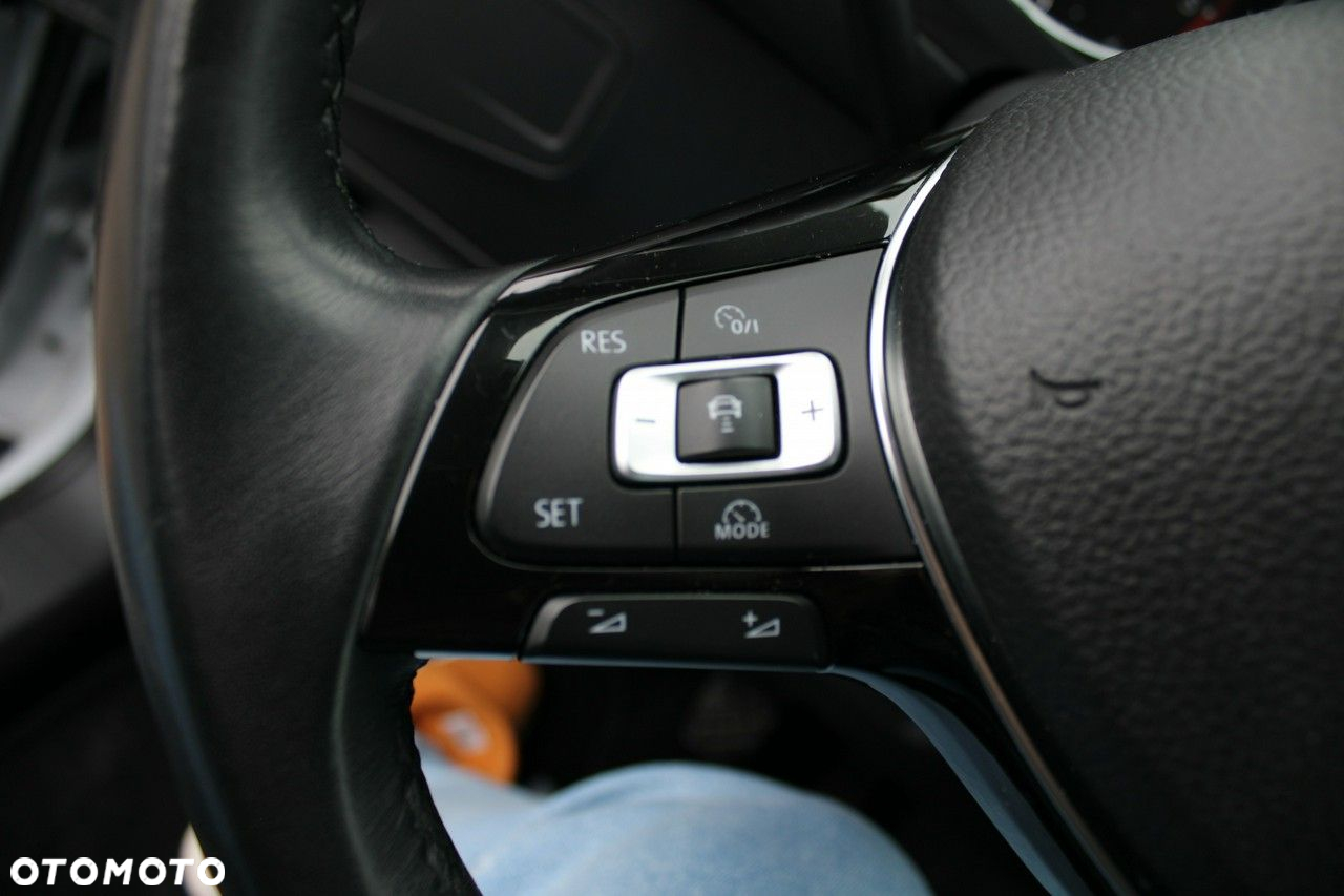 Volkswagen Tiguan Allspace 2.0 TDI SCR Comfortline - 27