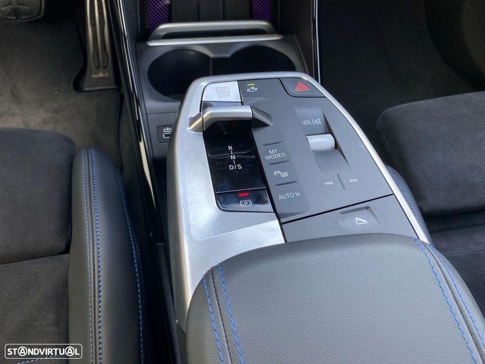 BMW 225xe Active Tourer e xDrive Pack Desportivo M - 14