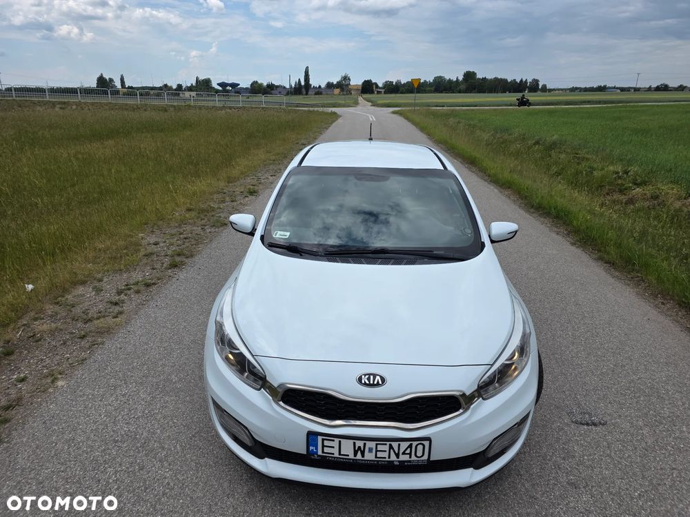 Kia ProCeed 1.4 L - 5