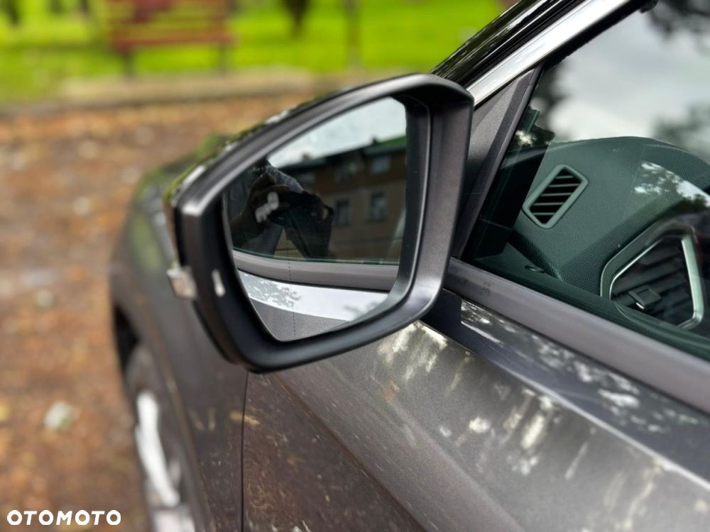 Volkswagen T-Roc - 15