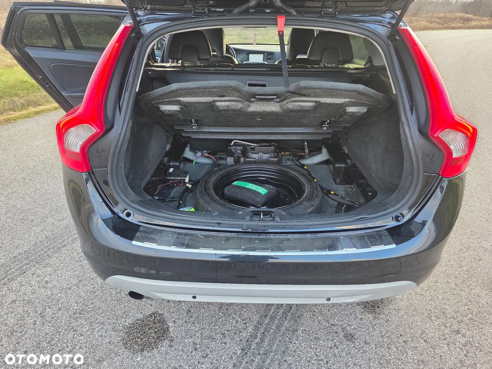 Volvo V60 D4 Geartronic Momentum - 21