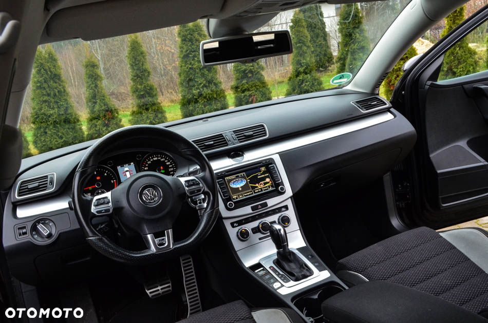 Volkswagen Passat - 32