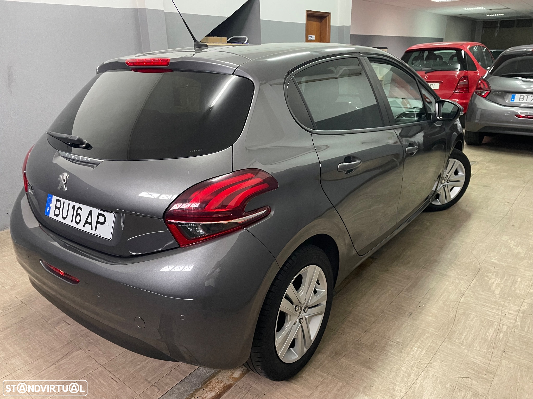 Peugeot 208 PureTech 82 Stop & Start Signature - 2
