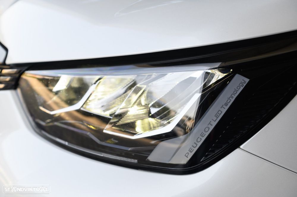 Peugeot 2008 1.2 PureTech Allure - 13