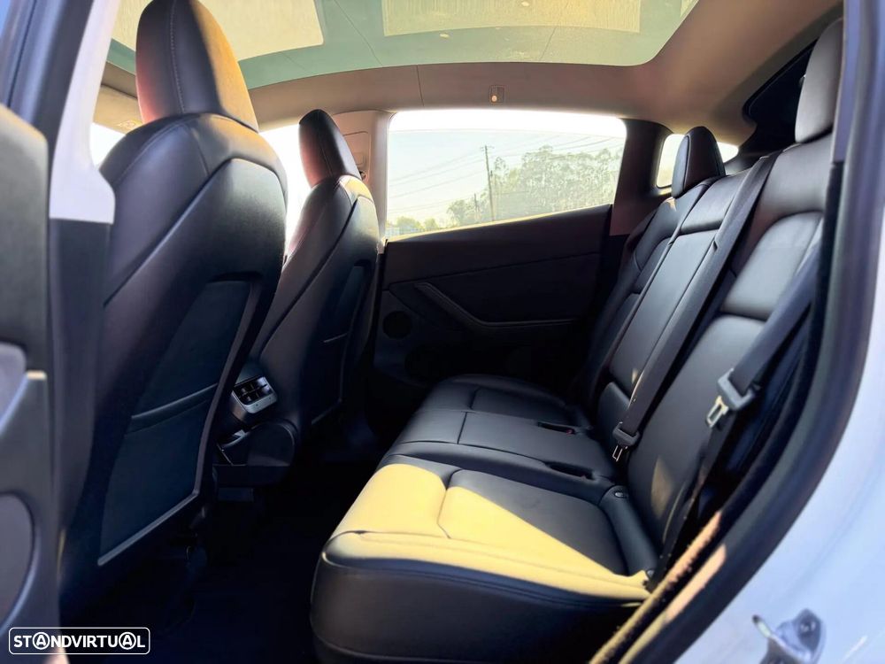 Tesla Model Y Performance Tração Integral - 17