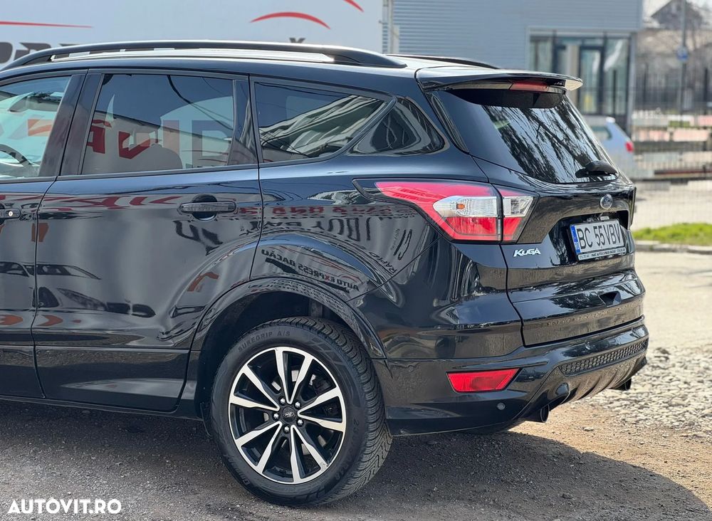 Ford Kuga 2.0 TDCi 4WD Powershift ST-Line - 21