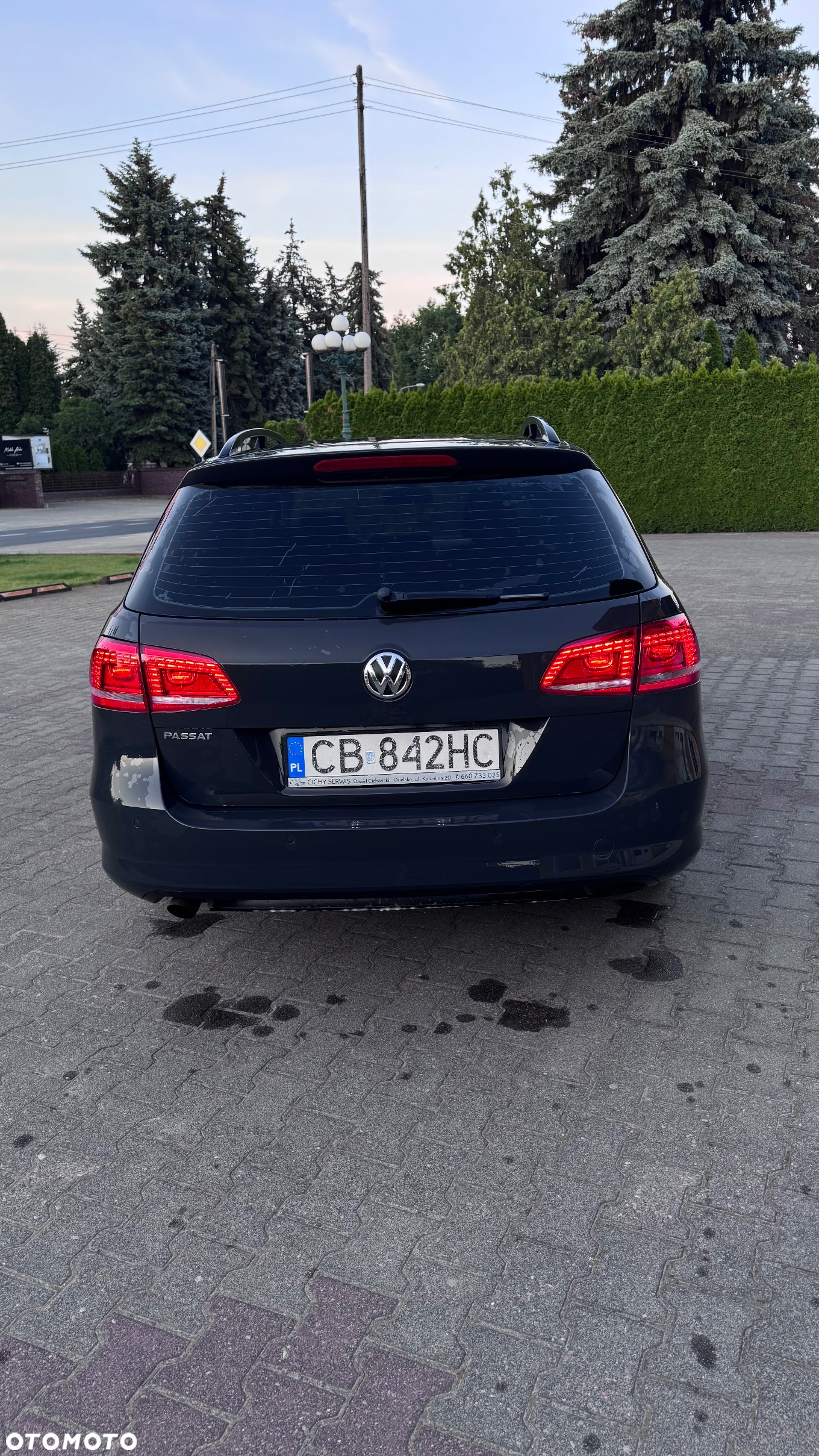 Volkswagen Passat 1.6 TDI Business Line - 11