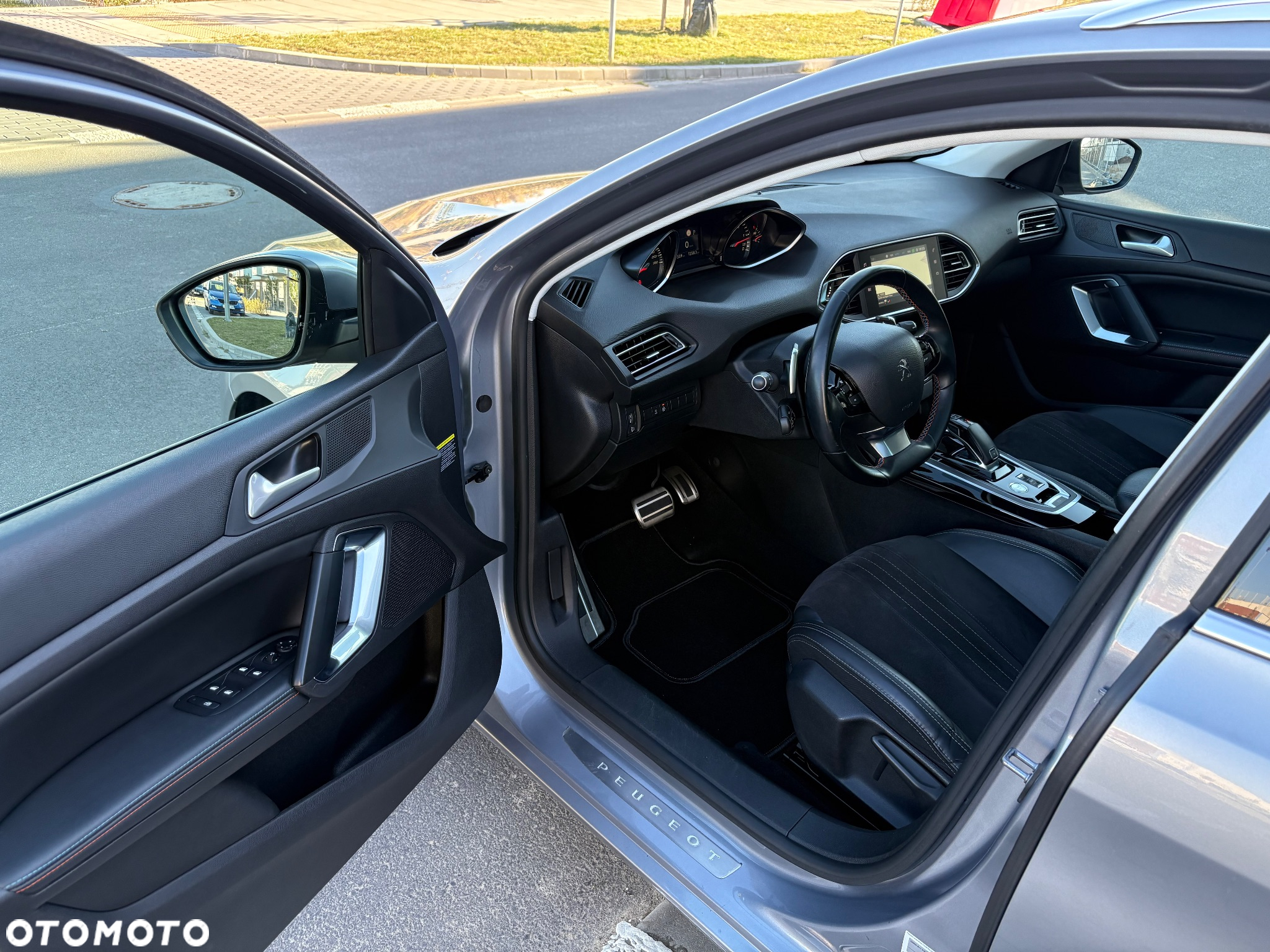 Peugeot 308 SW 1.5 BlueHDi Allure S&S EAT8 - 14