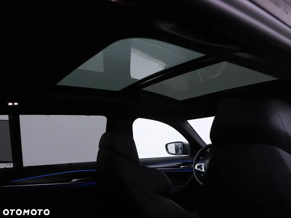 BMW Seria 5 530e xDrive M Sport sport - 18