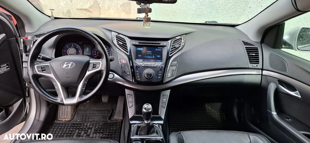 Hyundai i40 i40cw 1.7 CRDi Premium - 14