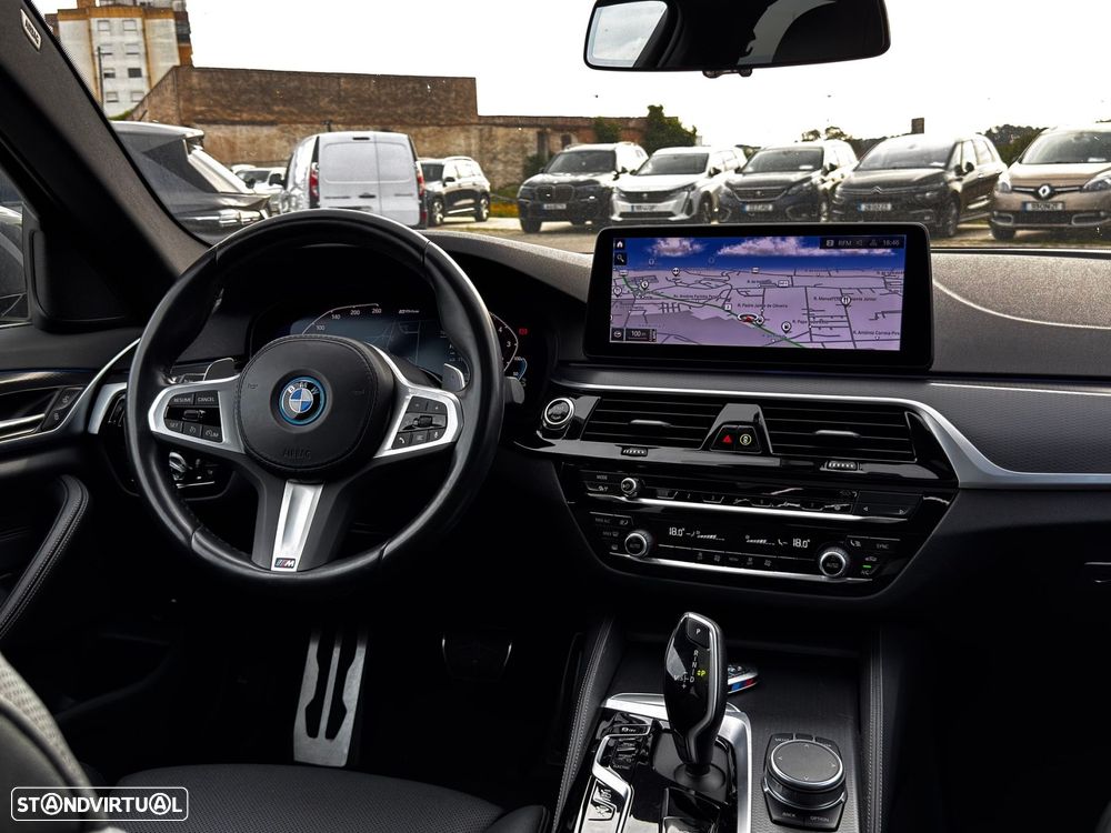 BMW 530 e Pack M - 19