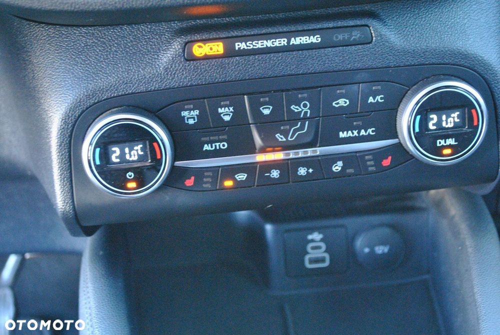 Ford Kuga 2.5 FHEV FWD Titanium X - 26