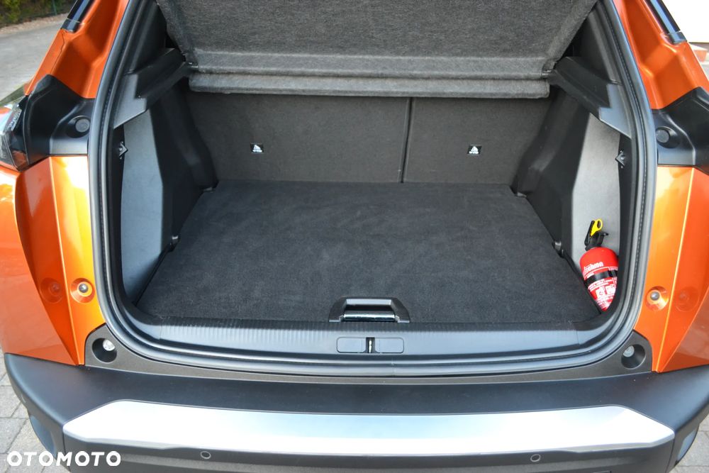 Peugeot 2008 1.2 PureTech Allure Pack S&S EAT8 - 18