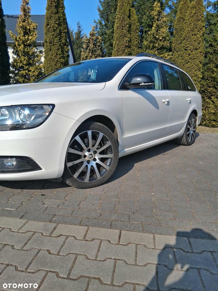 Skoda Superb 2.0 TDI DSG Active - 6