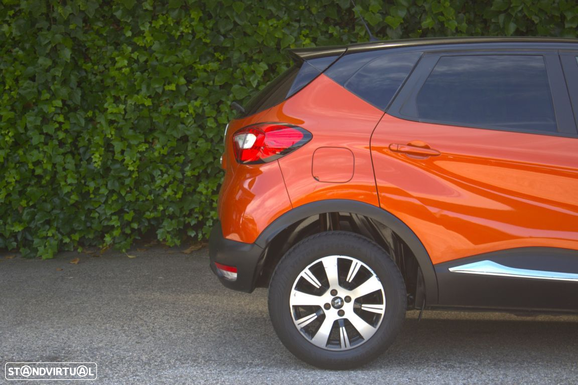 Renault Captur 1.2 TCe Exclusive EDC - 4