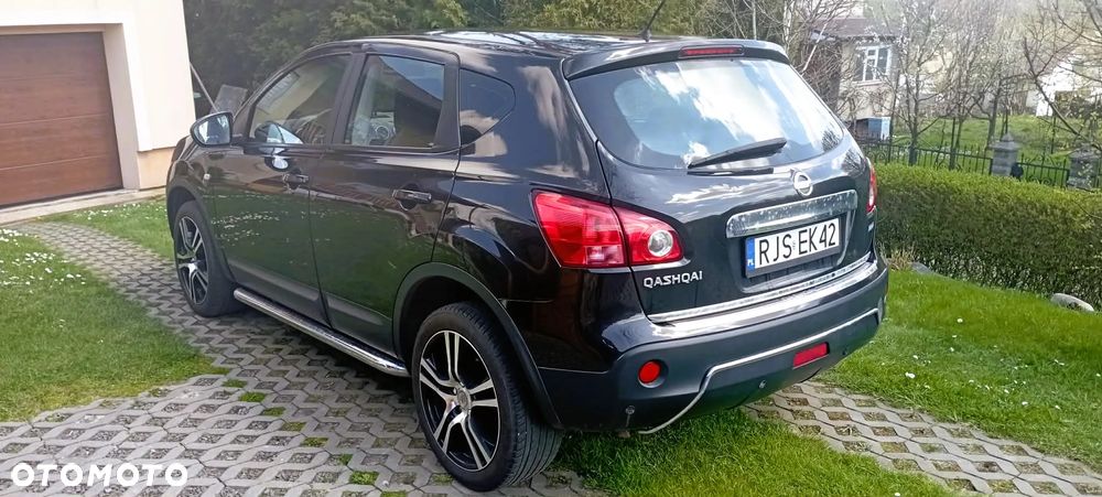Nissan Qashqai - 2