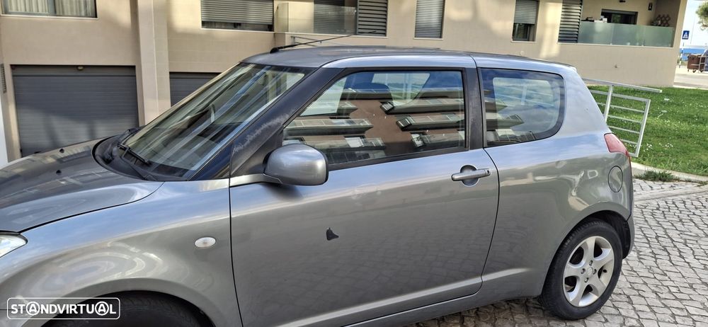Suzuki Swift 1.3 DDiS GLX - 4