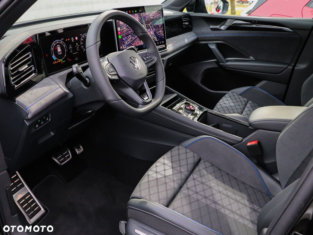 Volkswagen Tiguan - 11