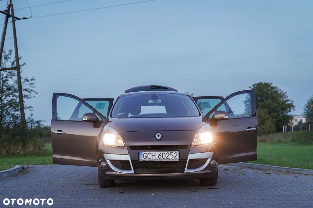 Renault Scenic - 24