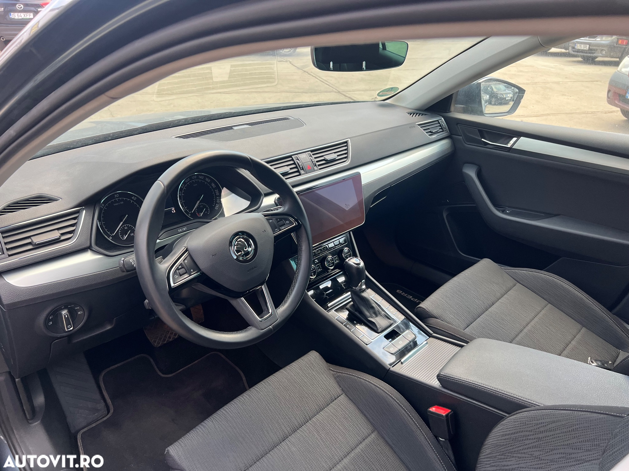 Skoda Superb 2.0 TDI DSG Ambition - 7
