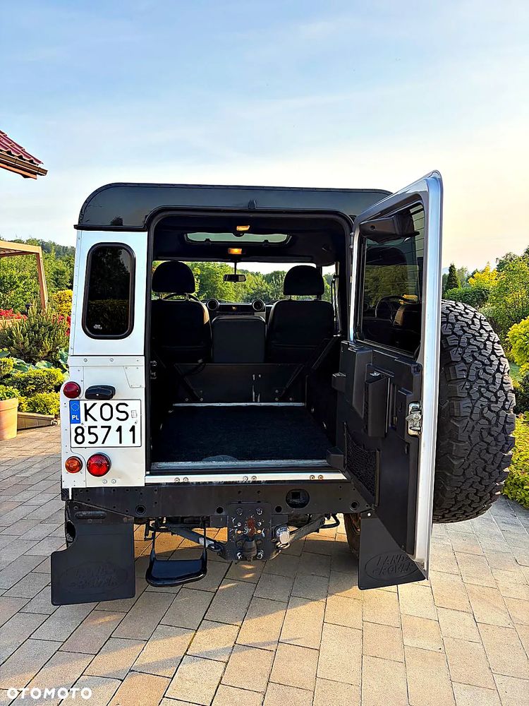 Land Rover Defender 2008 photo 5