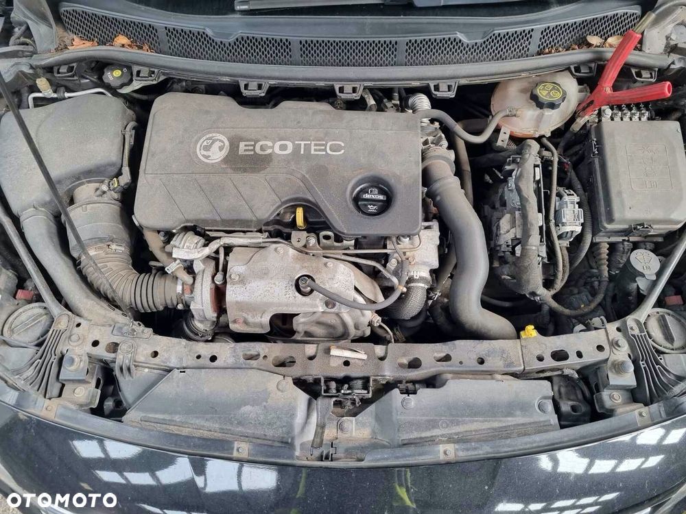 Opel Astra 1.6 D (CDTI) Dynamic - 11