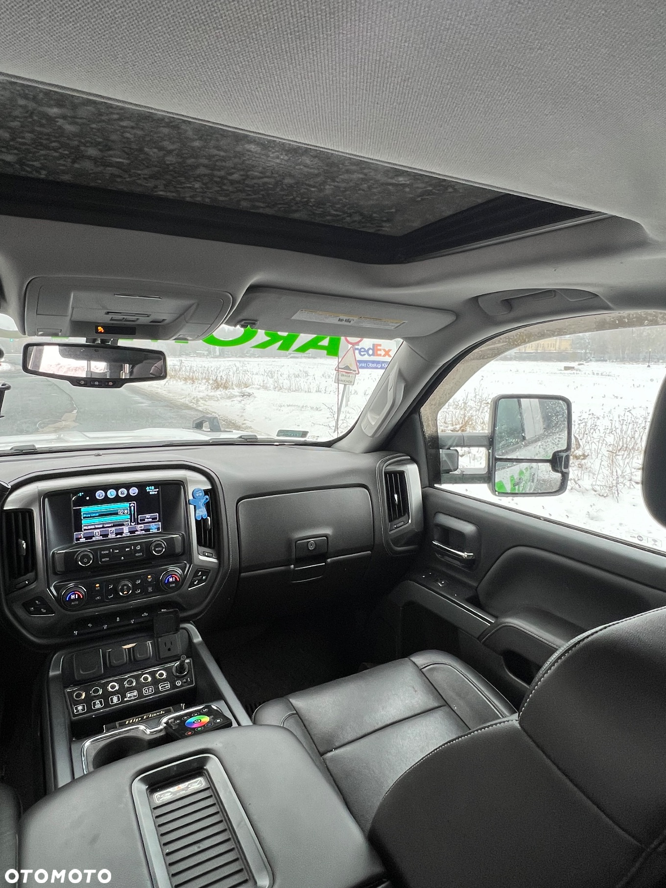 Chevrolet Silverado - 9