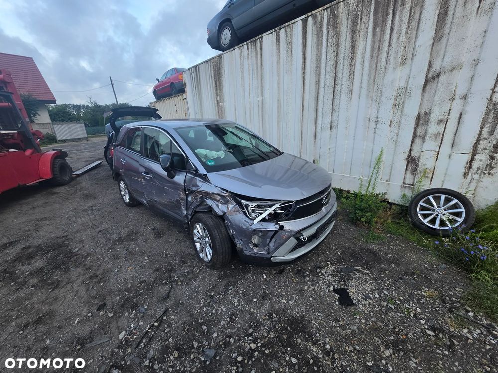 Opel Crossland 1.2 Automatik Business Edition - 2