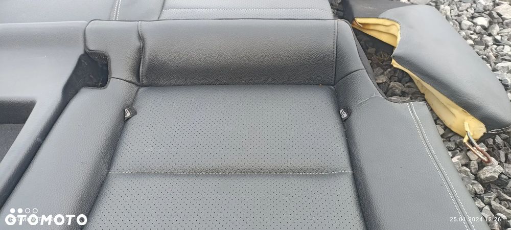 MERCEDES W207 AMG KANAPA TYLNA SKÓRA CZARNA BIAŁA NIĆ - 10