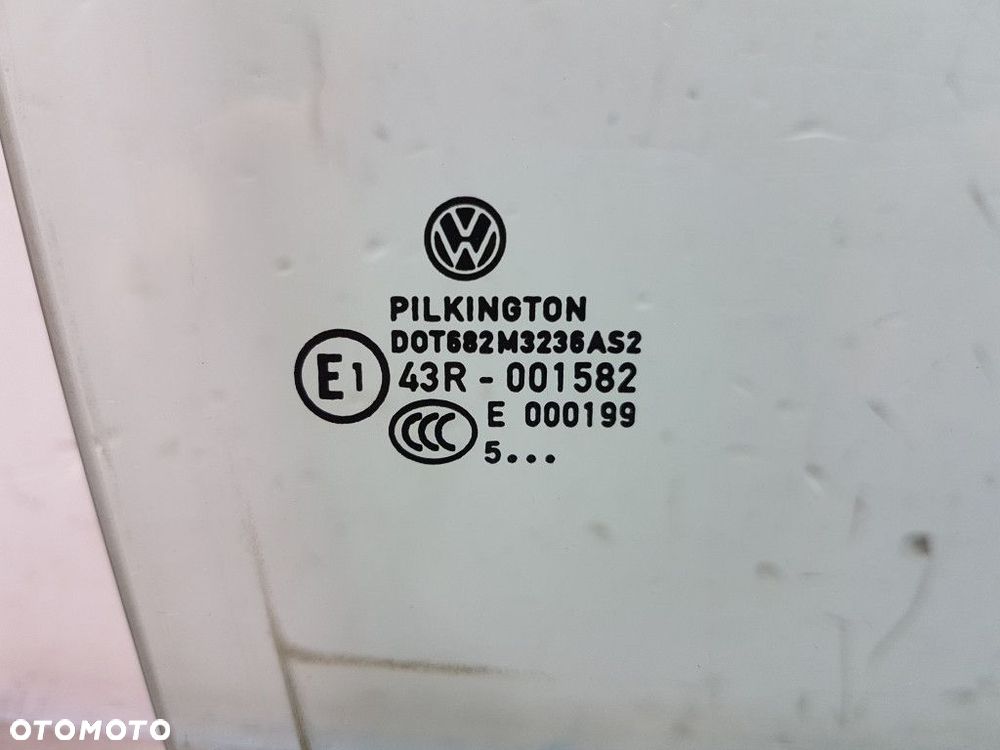 VW TOURAN I SZYBA DRZWI PRZÓD PRAWA - 2
