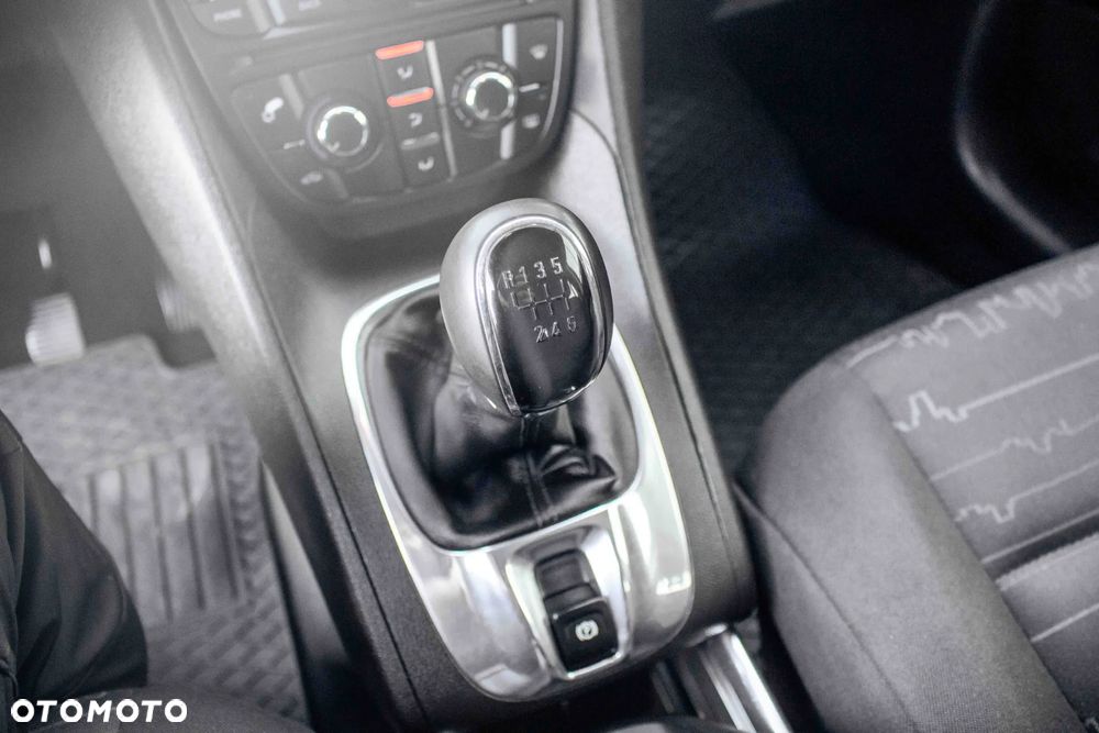 Opel Meriva 1.4 T Edition 150 S&S - 20