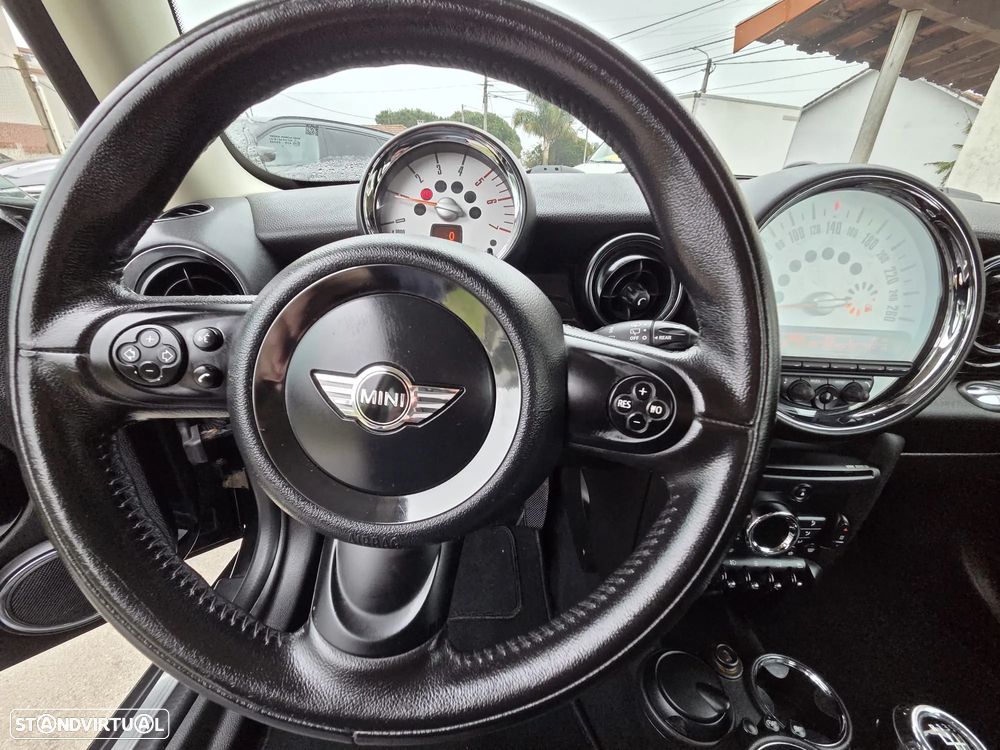 MINI 3 Portas - 12