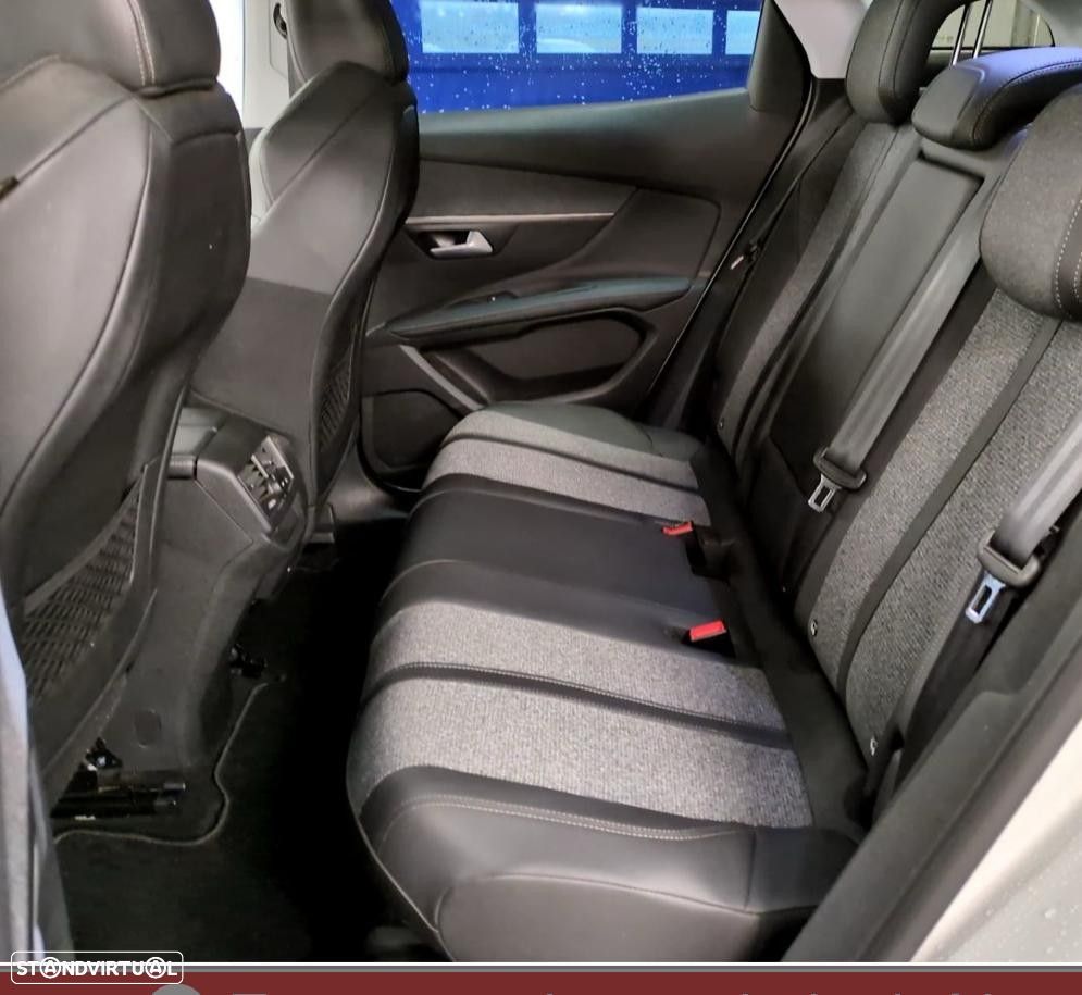 Peugeot 3008 PureTech 130 Stop & Start GPF EAT8 Allure - 9
