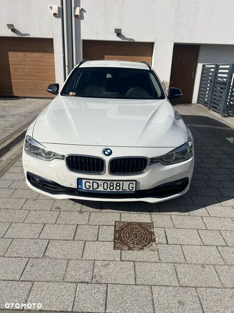 BMW Seria 3 318i Sport Line - 11