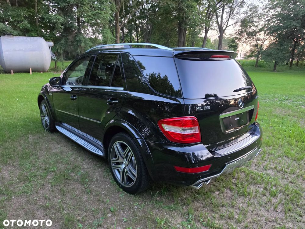Mercedes-Benz ML 63 AMG 4Matic 7G-TRONIC 10th Anniversary - 3