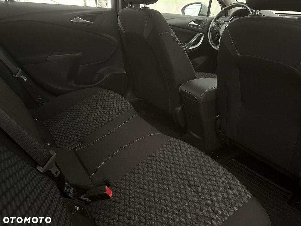 Opel Astra - 22