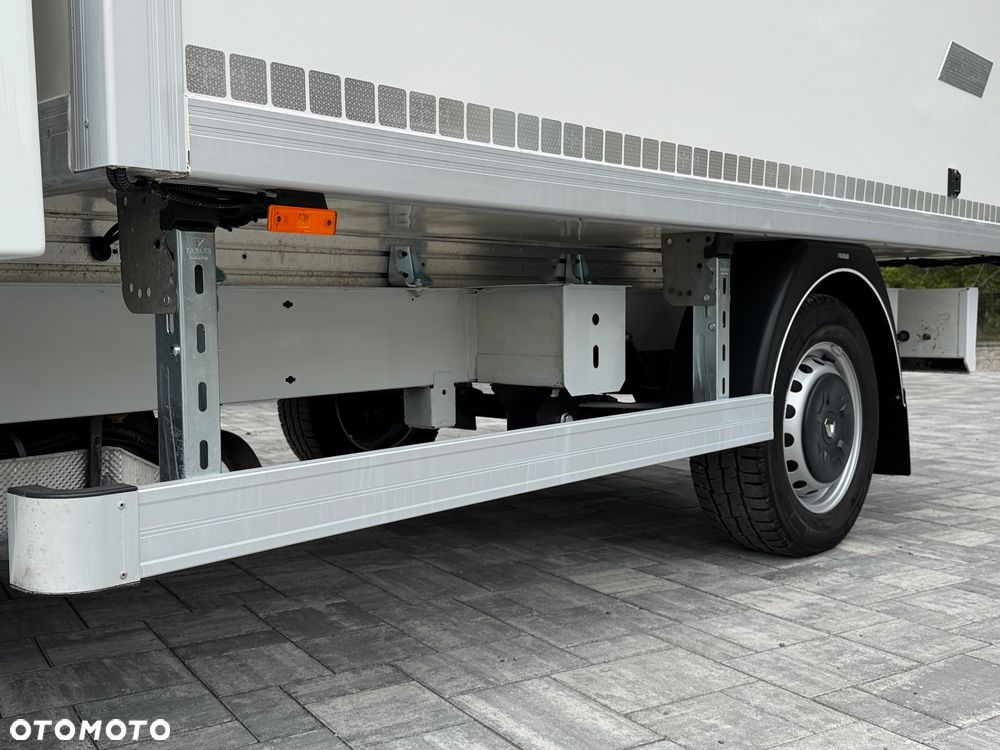 Renault Master Chłodnia Izoterma 6Epalet / Agregat Zanotti / Zabudowa MRauto / Salon PL / Nowe opony / Po przeglądzie / FV23% - 17