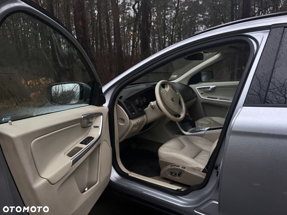 Volvo XC 60 3.2 AWD RDesign - 10