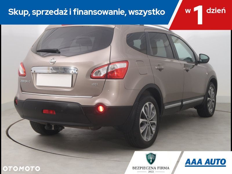 Nissan Qashqai+2 - 6