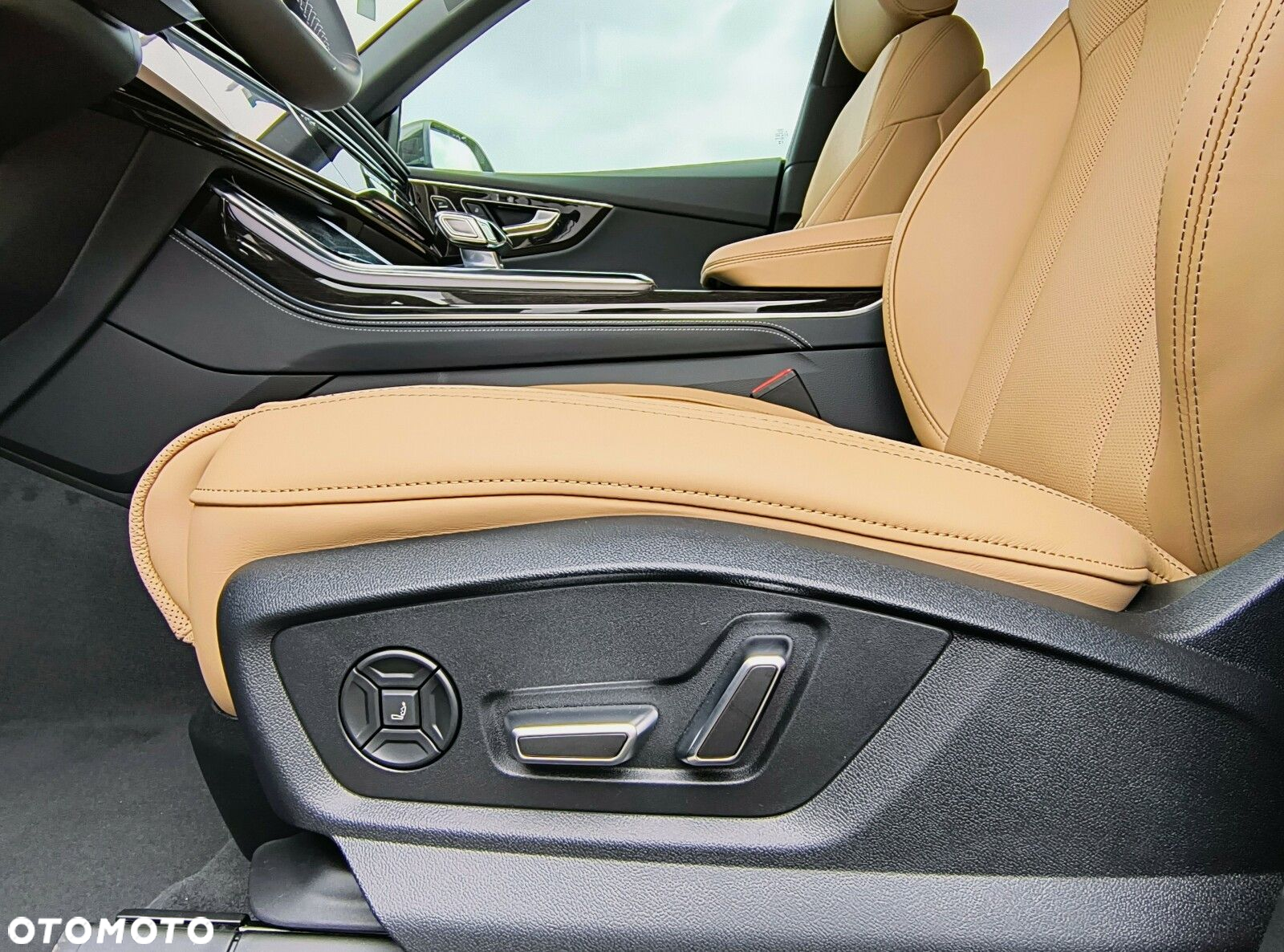 Audi Q8 - 24