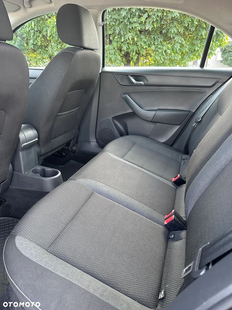 Skoda RAPID 1.2 TSI Ambition - 10